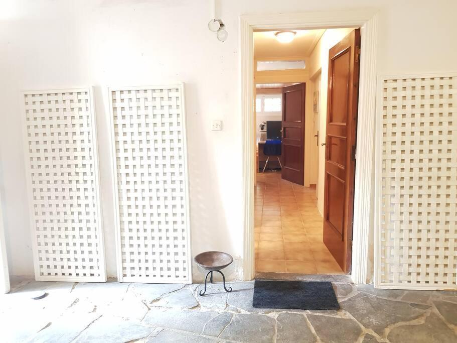 Beautiful At Glyfada Apartment