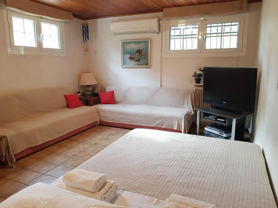 Apartment Beautiful At Glyfada Athens